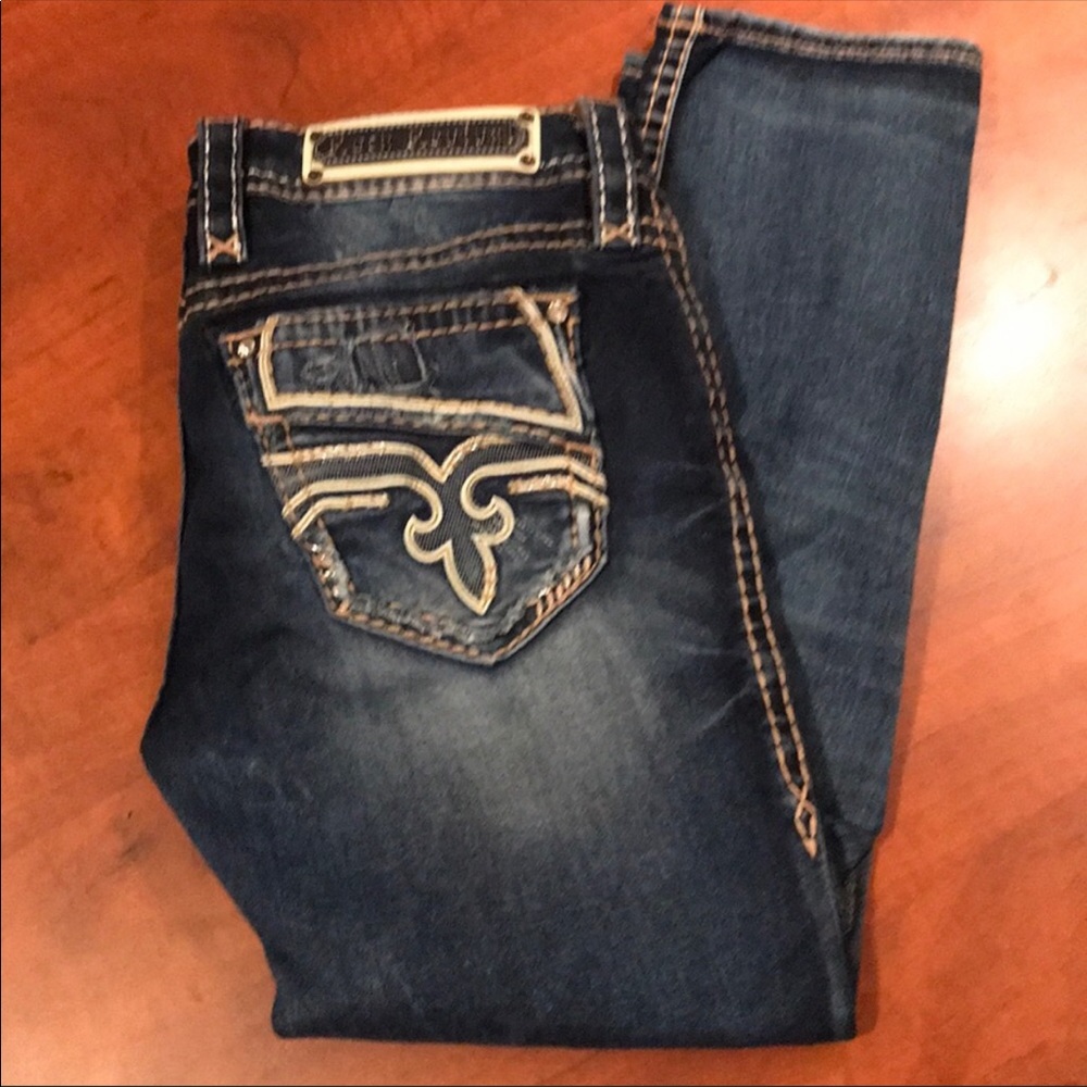 NWOT Rock Revival cropped jeans